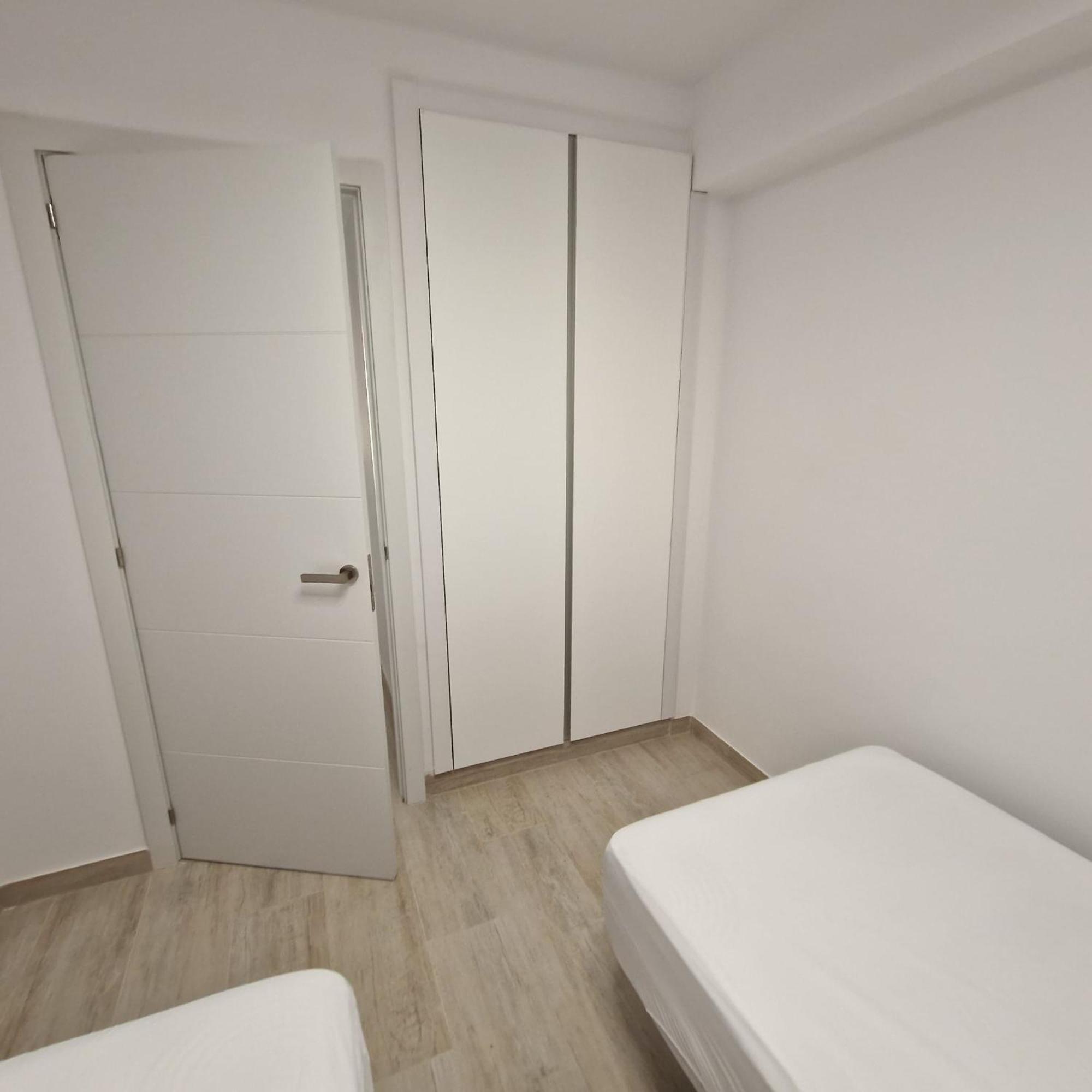 Golden Beach Apartament เบนิดอร์ม ภายนอก รูปภาพ
